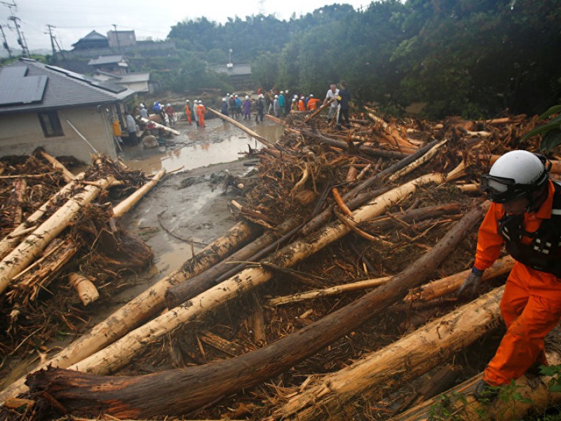 Suman 209  muertos por inundaciones en Japón