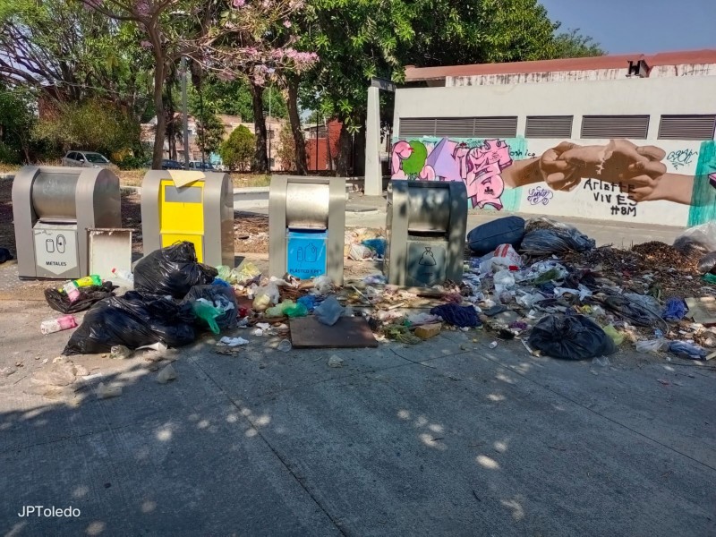 Suman 212 multas por tirar basura en las calles