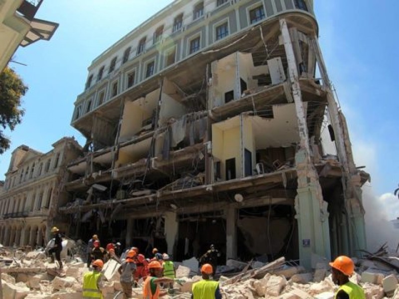 Suman 32 los muertos en explosión de hotel cubano