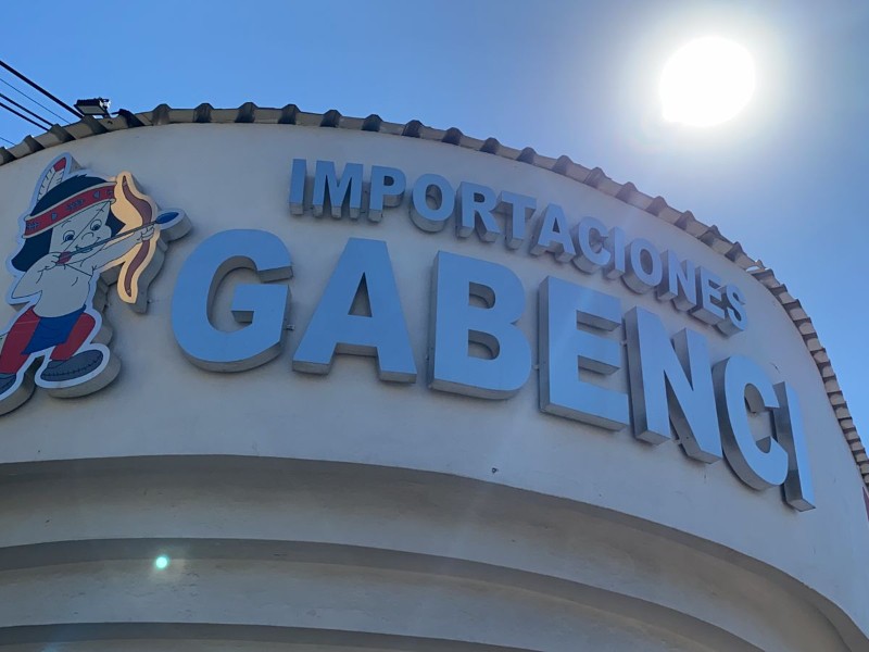 Suman 60 negocios suspendidos; ahora clausuran tienda Gabenci en Obregón