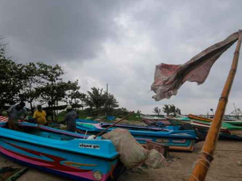 Suman 7 muertos por ciclón Burevi en India