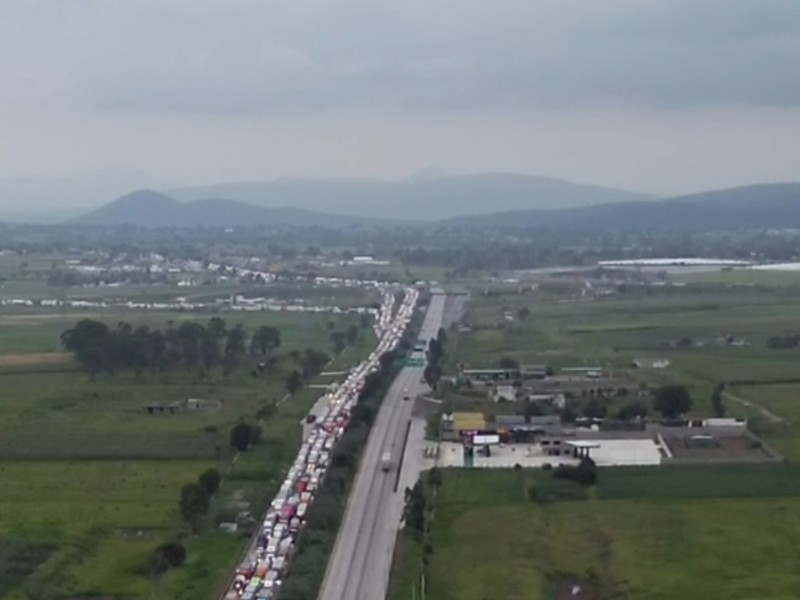 Suman 8 horas de bloqueo en él Arco Norte Suman 8 horas de bloqueo en él Arco Norte
