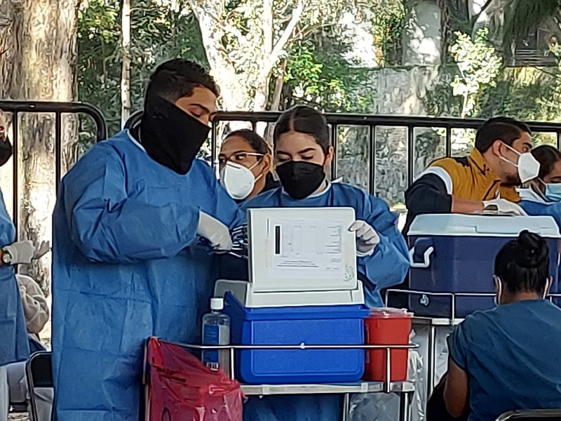 Suman cuatro casos de Flurona y 66 Omicron en Jalisco