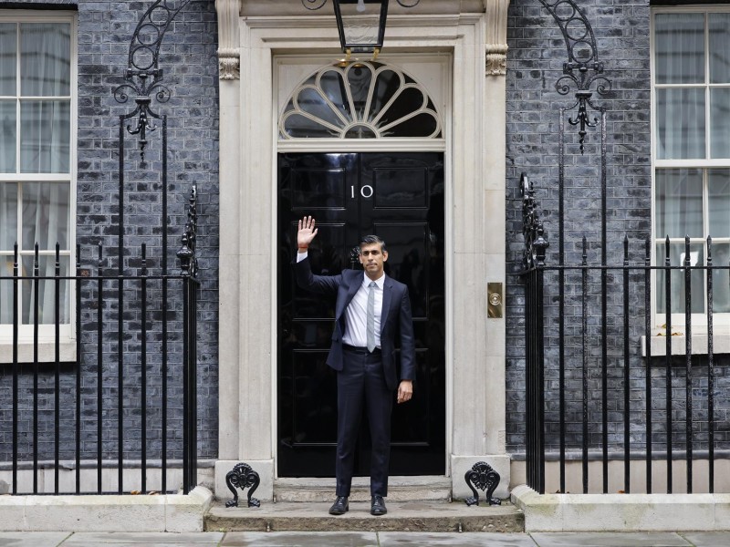 Sunak es oficialmente nuevo primer ministro de Reino Unido
