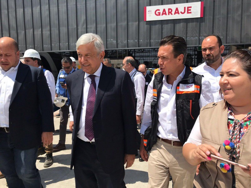 Supervisa Presidente Andrés Manuel obras de L3