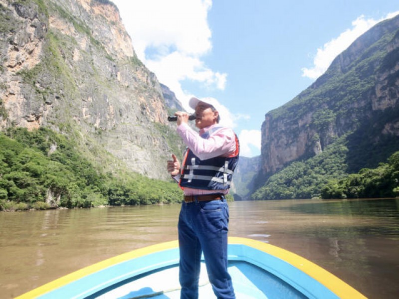 Supervisa Rutilio Escandón limpieza del Cañón del Sumidero