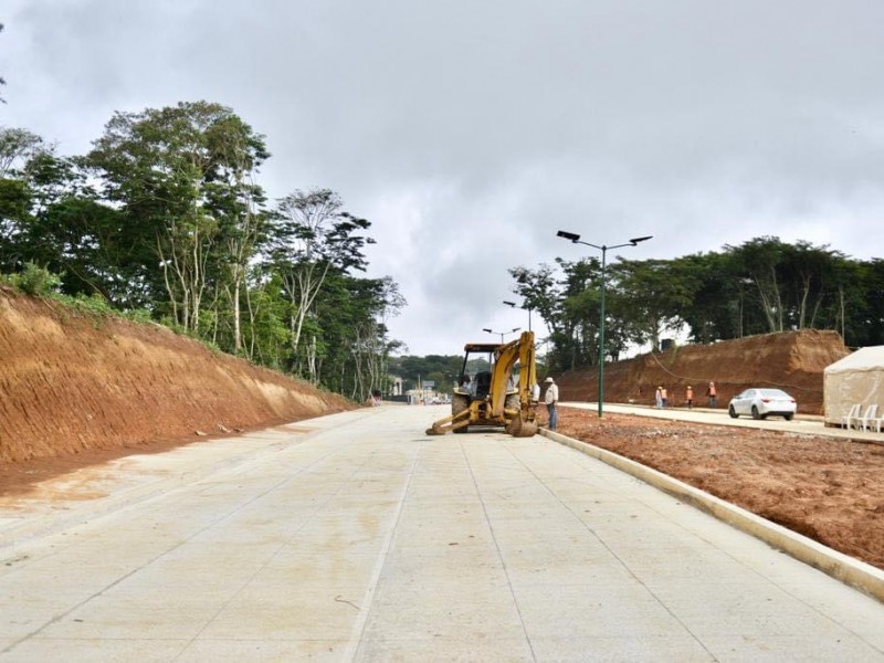 Supervisan obras de vías alternas al sur de Xalapa