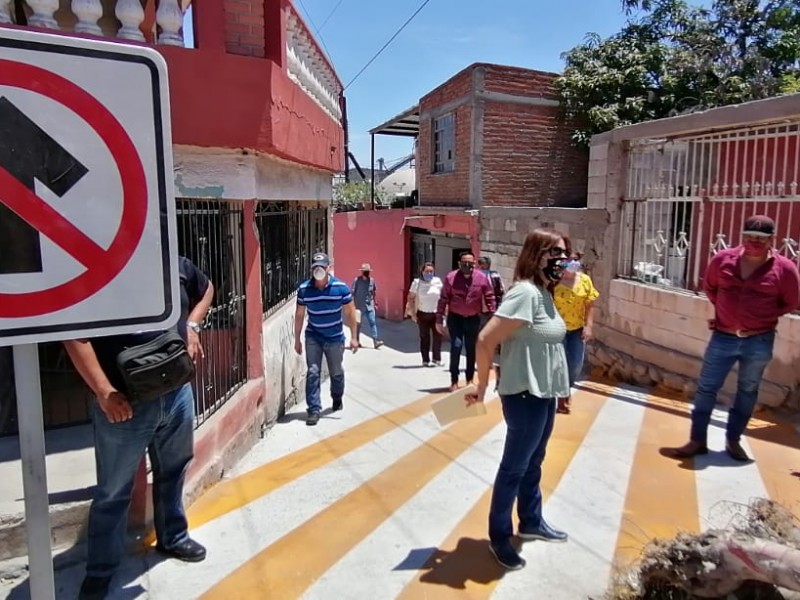 Supervisan pavimentación en Callejón de Punta Arena