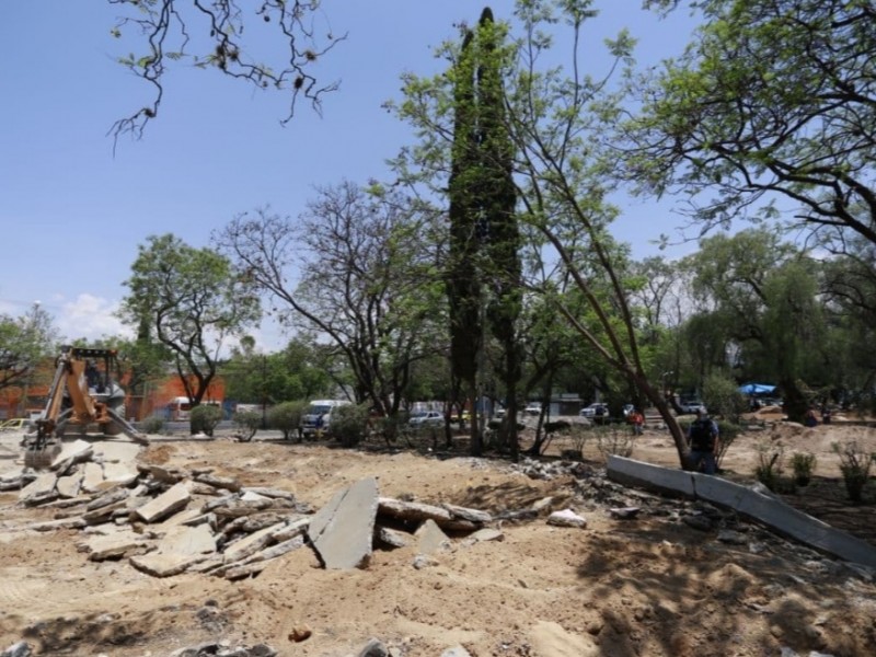 Supervisan rehabilitación de pista de patinaje de Corregidora Norte