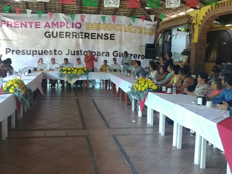 Surgen frentes ciudadanos ante recortes del Gobierno Federal