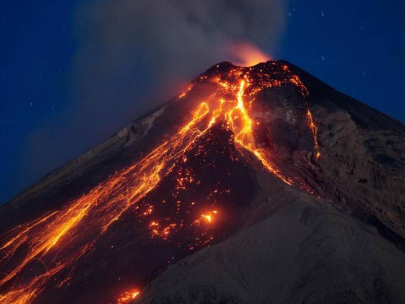 Suspende búsqueda de víctimas del volcán de Fuego