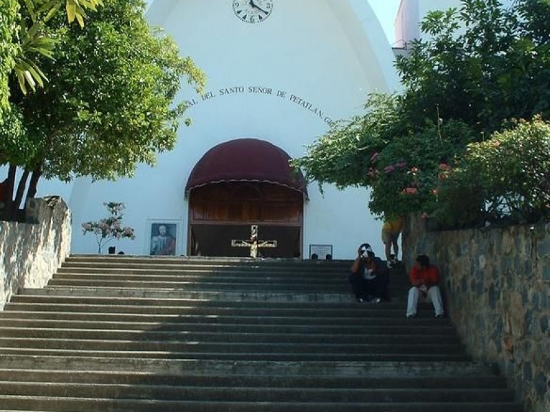 Suspenden actividades por Día del Padre Jesús de Petatlán