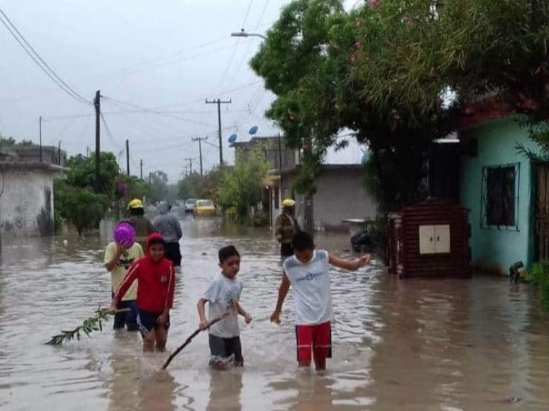 Suspenden clases ante contingencia por lluvias