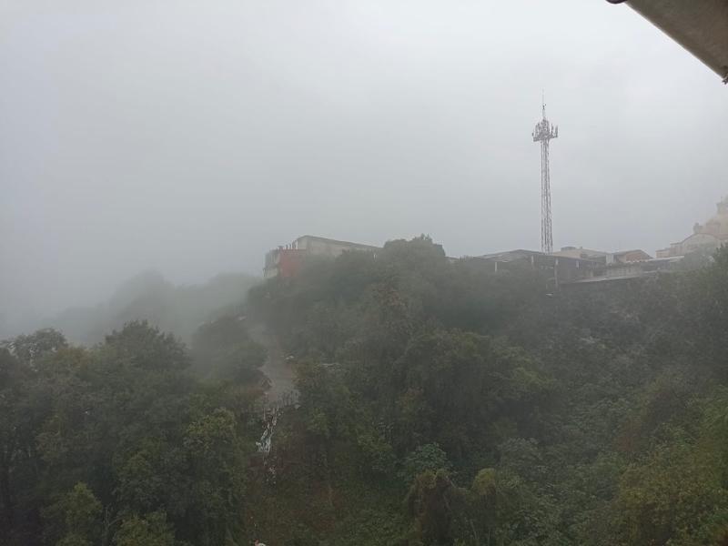 Suspenden clases por lluvias intensas en cinco regiones de Puebla