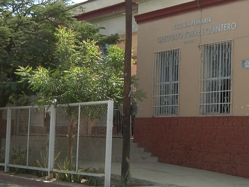 Suspenden clases presenciales en primaria por caso de covid-19