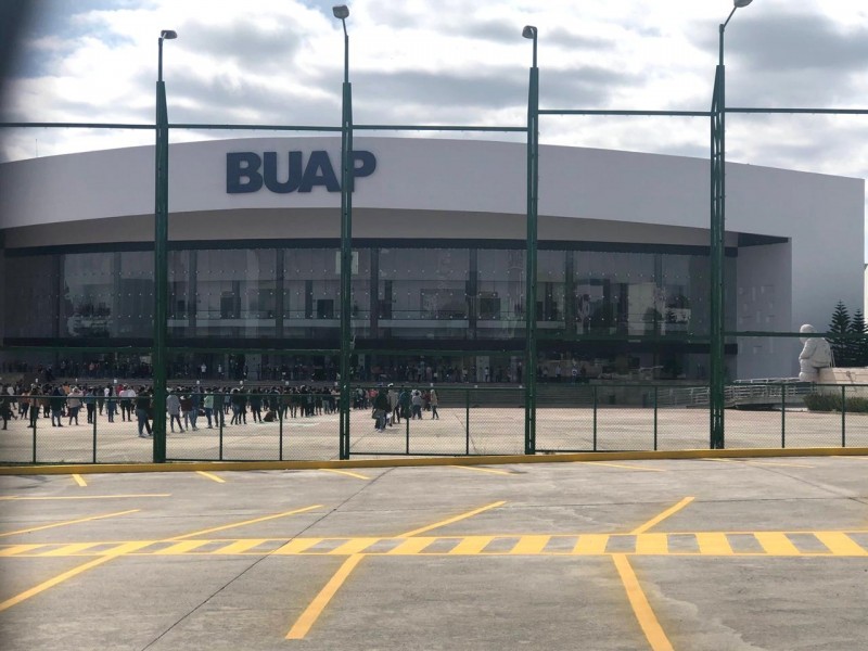 Suspenden examen de ubicación para preparatorias BUAP