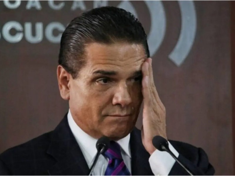 Suspenden temporalmente órdenes de aprehensión contra Silvano Aureoles