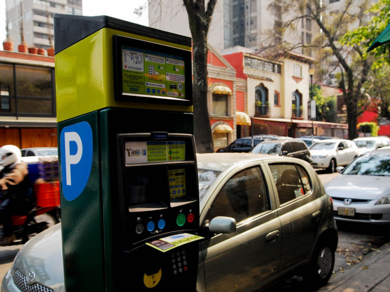 Suspenderán cobro de parquímetros  este lunes 19