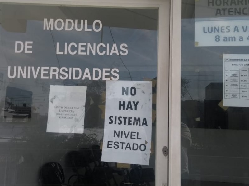 Suspendido servicios de licencias con Cosmocolor