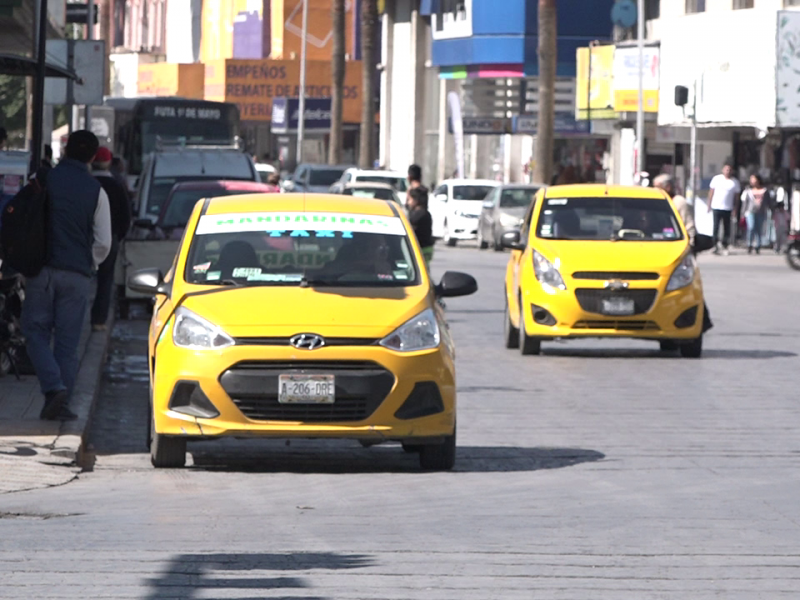 Suspensión de clases y bares impide reactivación de gremio taxista