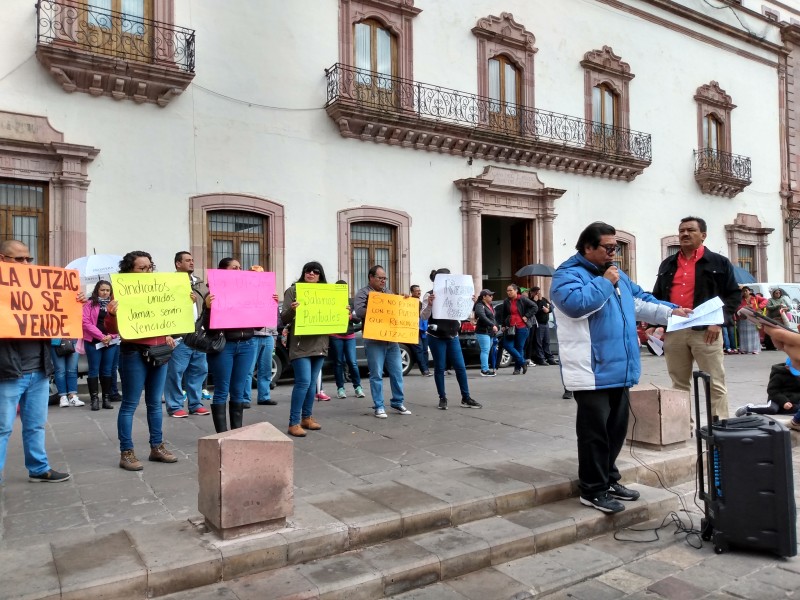 Sututez exige al gobernador aumento de bono