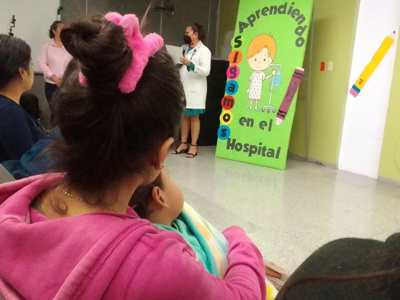 También regresan a clases desde el hospital