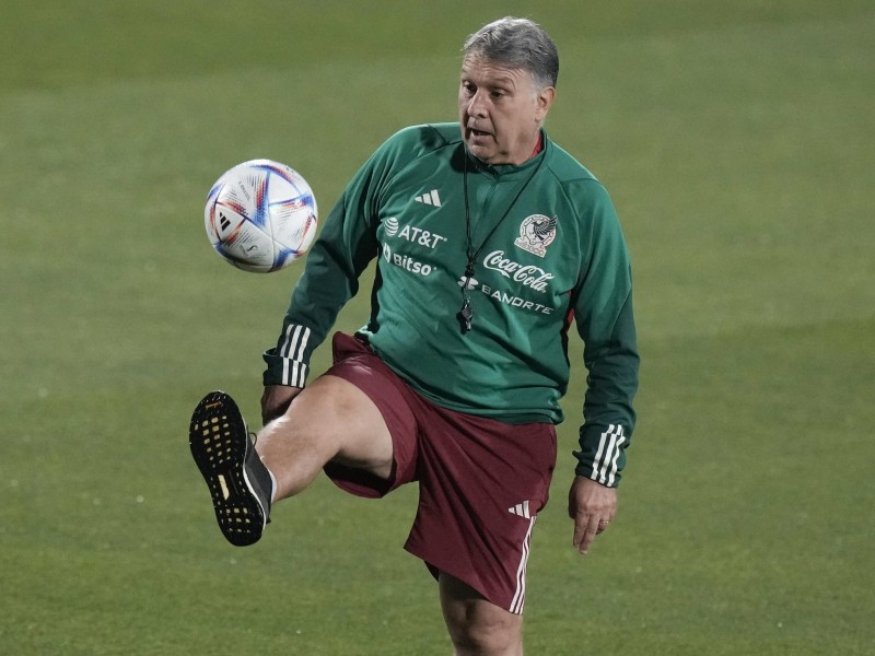 Tata Martino anuncia su fin como director técnico de México