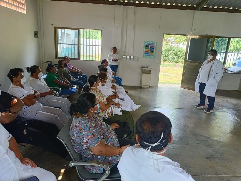 Tatahuicapan enfrenta brote de enfermedades gastrointestinales