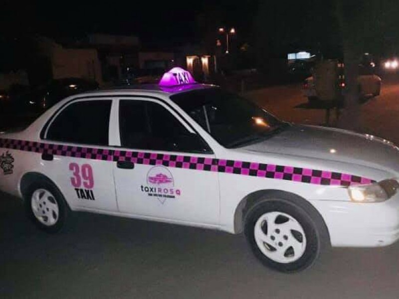 Taxi Rosa es un exito en transporte para mujeres