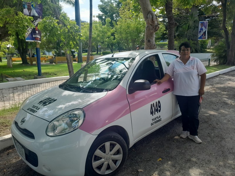 Taxi rosa se expande a universidades pública y privadas