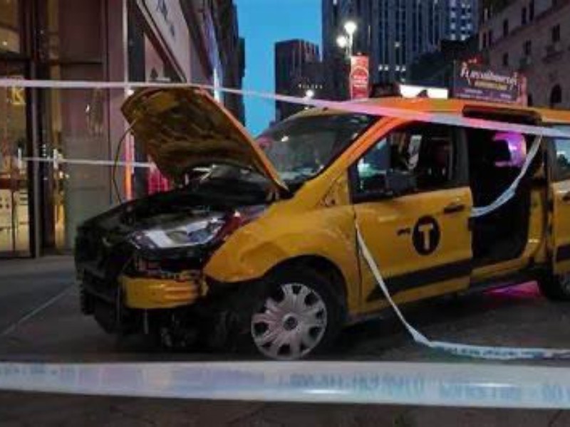 Taxista arrolla a 6 personas en NY