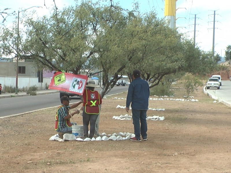 Taxistas adoptan parques y bulevares Fraccionamiento la Mesa...