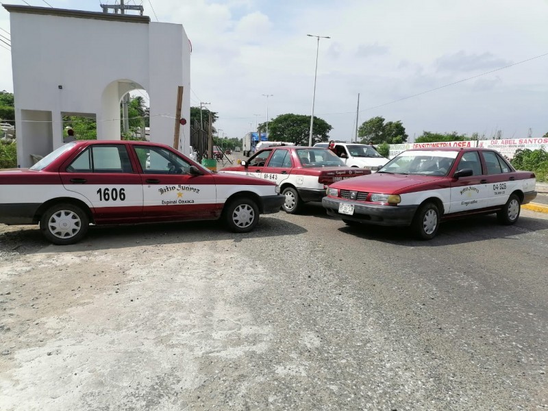 Taxistas aumentan tarifa mínima en El Espinal