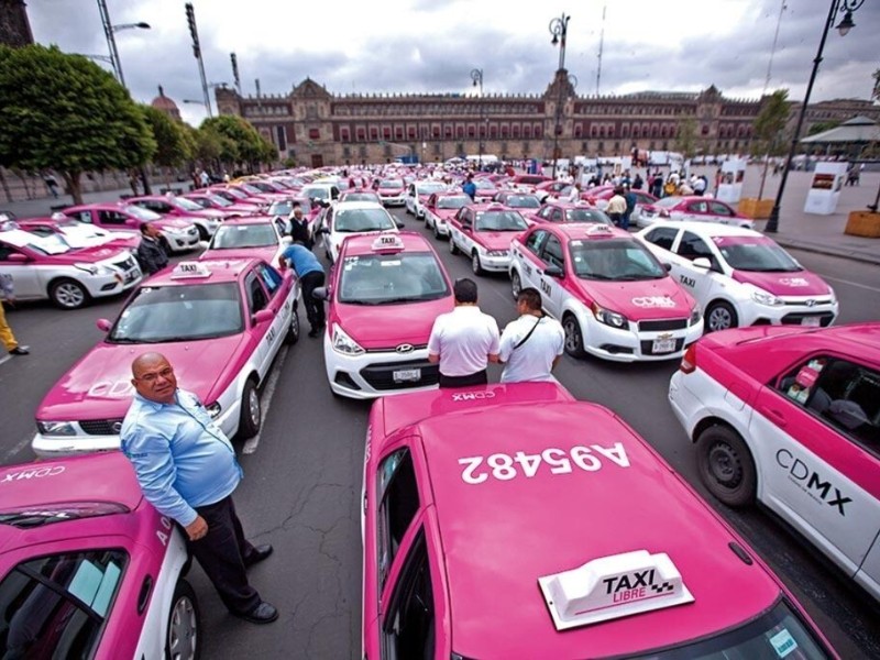 Taxistas de la CDMX protestan contra fotomultas