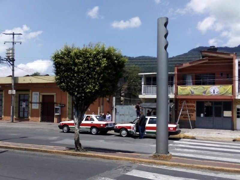 Taxistas de Nogales denuncian falta de medidas contra el coronavirus