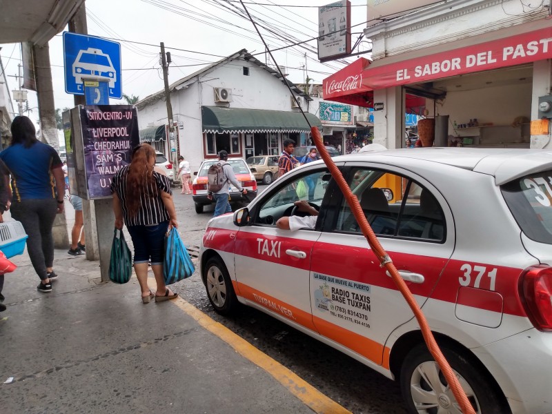 Taxistas no repuntan por falta de pasaje