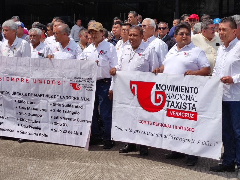 Taxistas piden homologación de Ley de Movilidad en Veracruz