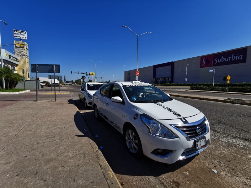 Taxistas se ven beneficiados por Día de Muertos