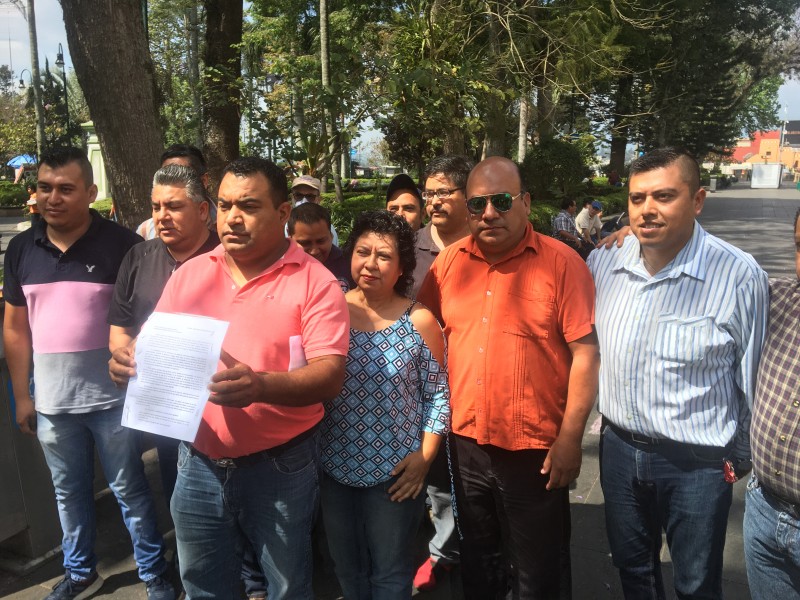 Taxistas solicitan apoyo del gobierno; coronavirus golpea sus ingresos