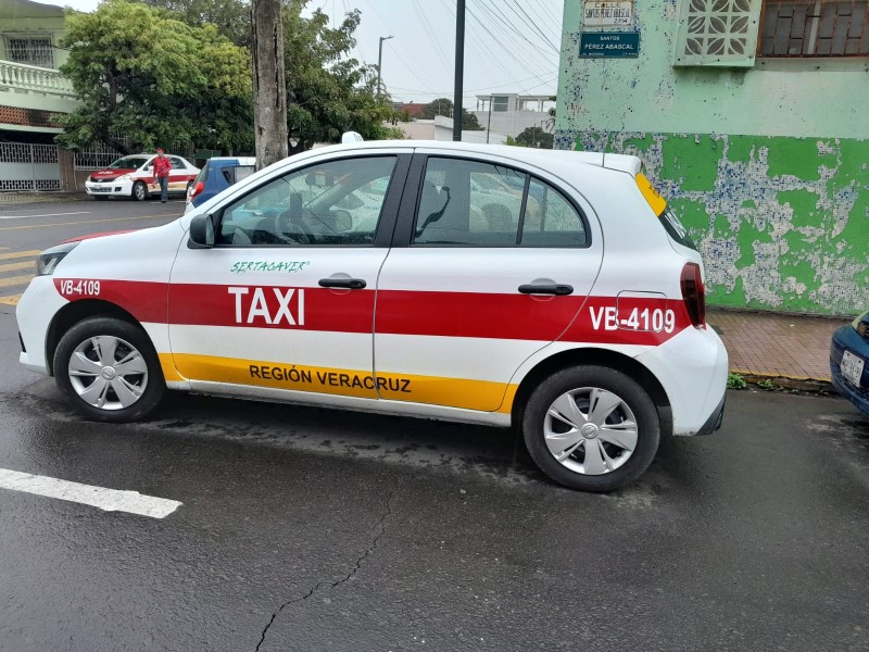Taxistas suspenderán el servicio en Navidad unas horas