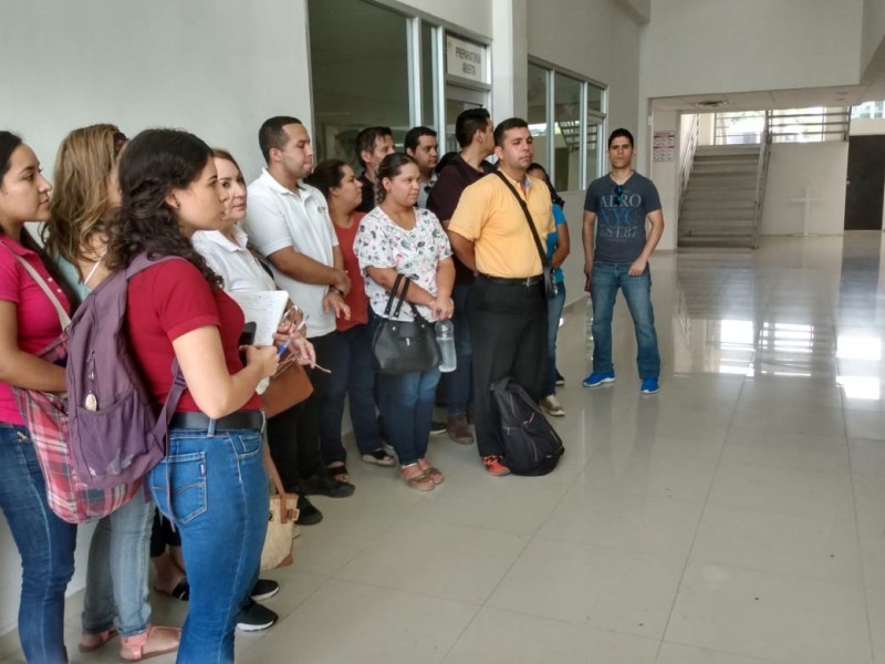 Teachers en Sinaloa de nuevo se quedan sin quincena