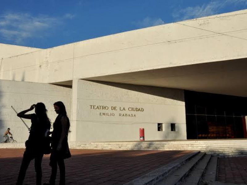 Teatro Emilio Rebasa en malas condiciones.