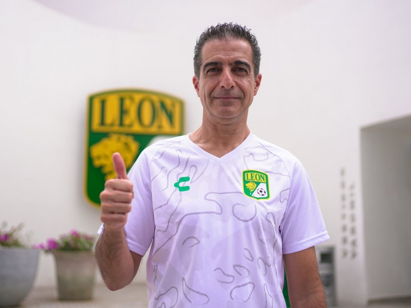 Técnico de León elegido mejor entrenador en Ecuador