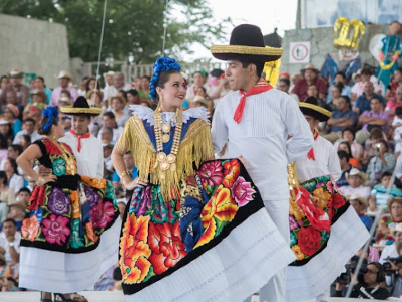 Tehuantepec, una de las delegaciones representativas de la Guelaguetza