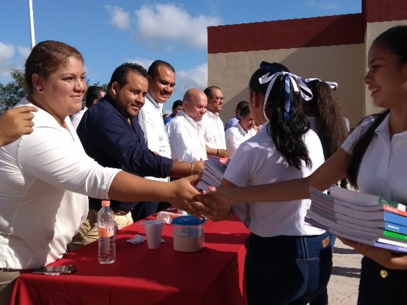 Telebachillerato Amado Nervo inició ciclo escolar