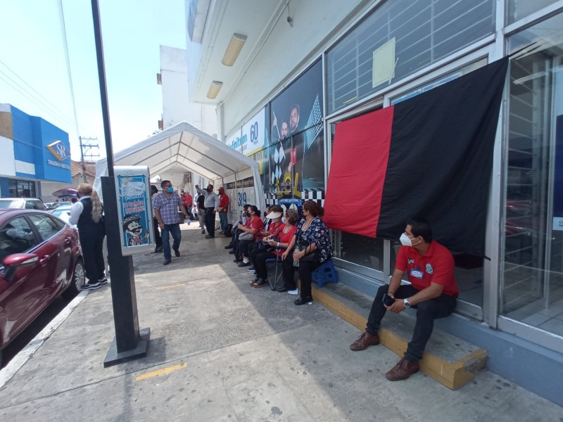 Telefonistas de Tuxpan se suman a huelga nacional