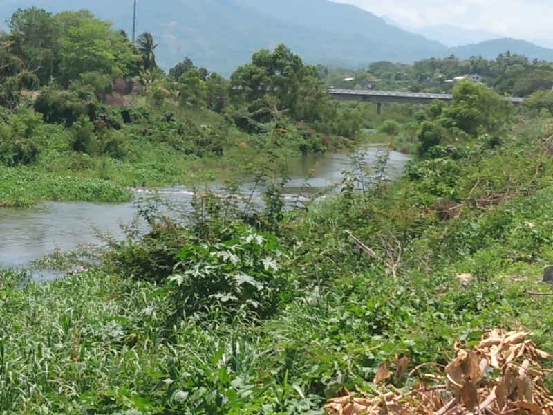 Temen desbordamiento del río “Petatlán” como en 2013
