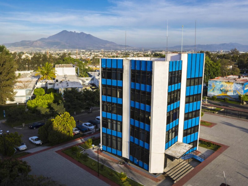 Temen trabajadores universitarios otro diciembre negro