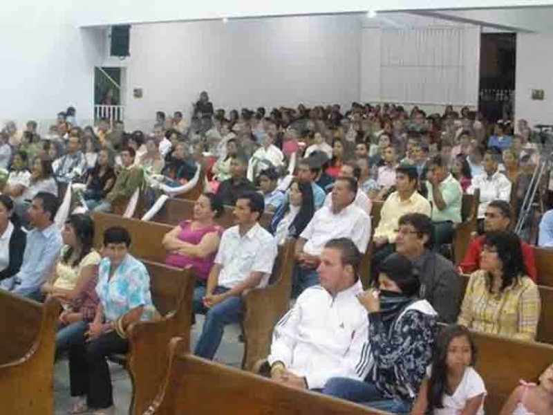 Templos adventistas retornan a actividades