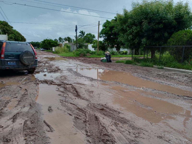 Temporada de lluvias afecta rutas de camiones rurales